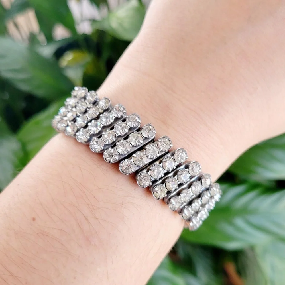 Vintage Rhinestone Chunky Stretch Bracelet